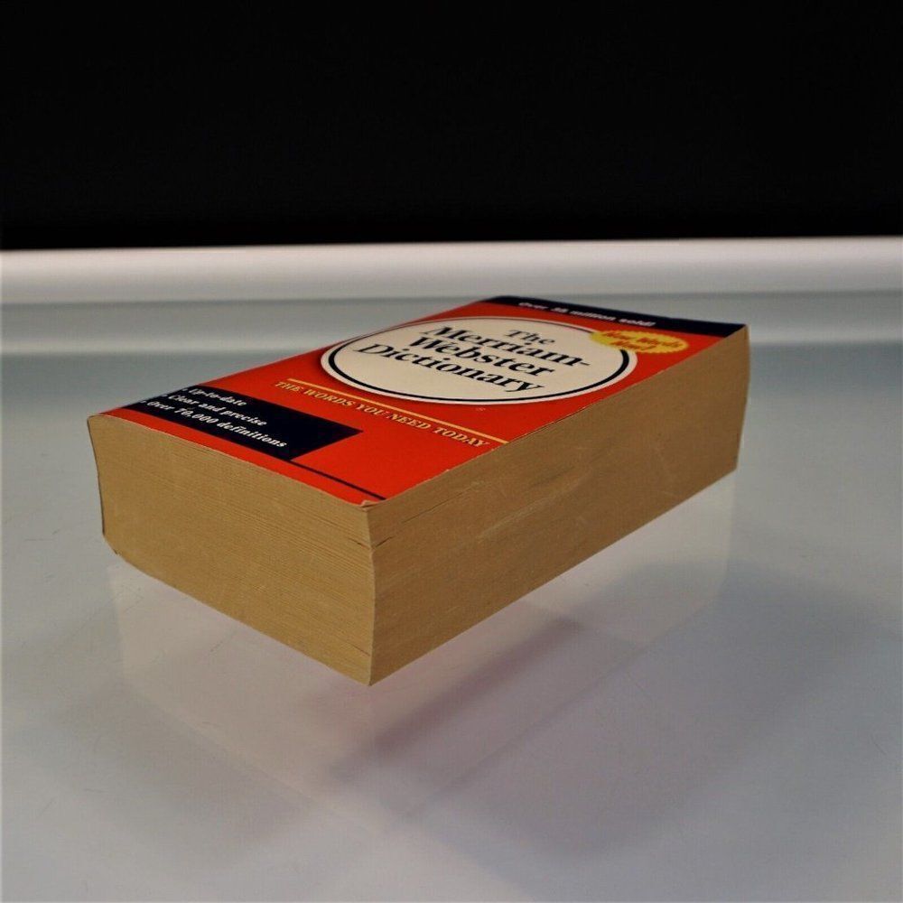 Merriam-Webster Dictionary 1997 Paperback  - Picture 4 of 8